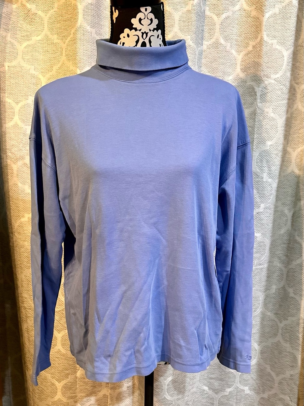 Vintage IZOD Periwinkle Turtleneck size Large